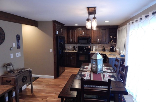Beautiful Rustic Townhome - Lodge Theme