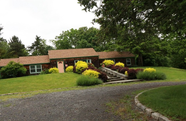 Beautiful, Secluded, Country Cottage, With 30x60 In-Ground Pool.
