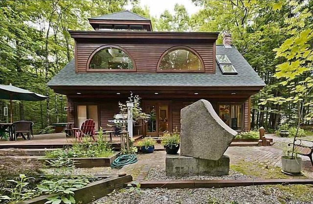 Beautiful Secluded Retreat With Many Amenities