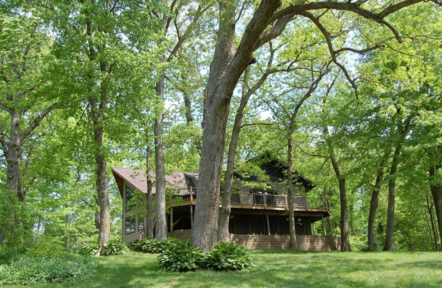 Beautiful, secluded, waterfront house on Lake Delhi in Iowa.