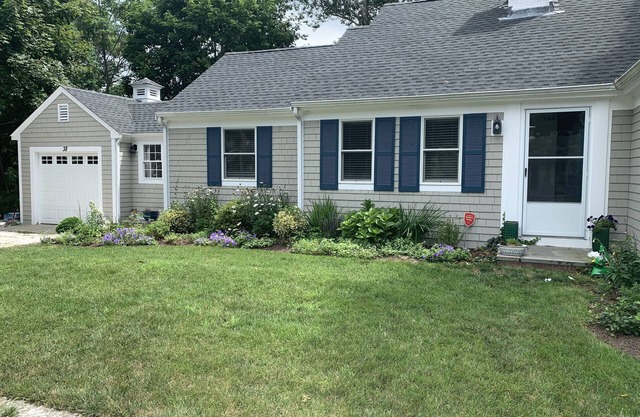 Beautiful Small Home in Hyannis Port