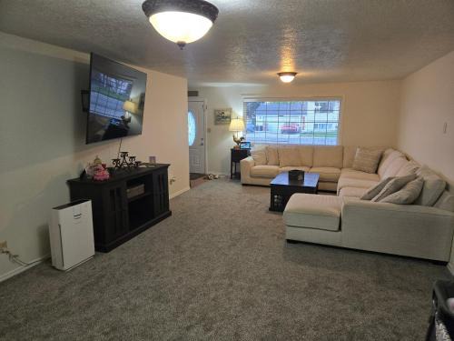 Beautiful spacious home in the heart of emmett