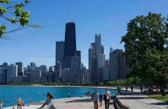 Beautiful Spacious home minutes from Downtown Chicago