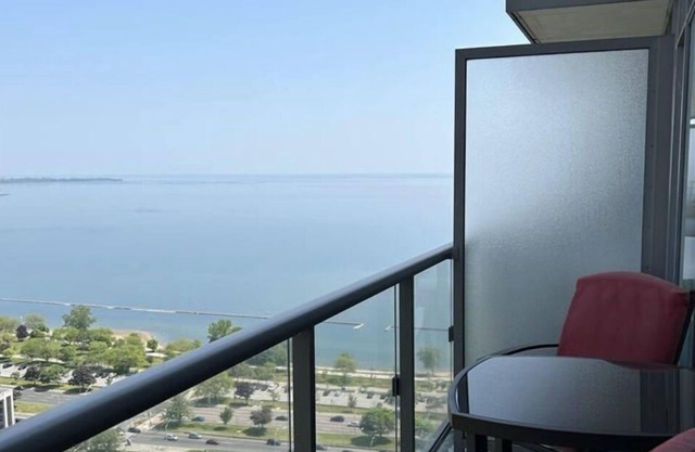 Beautiful & stylish condo for rent