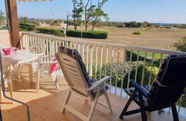 Beautiful T3 seaview swimming pool Cap d'Agde
