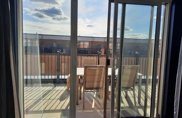 Beautiful Three Story Townhouse + Parking + Patios