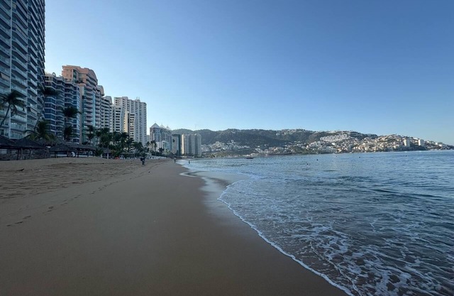 Beautiful view and charming apartment. 5 min from the beach.