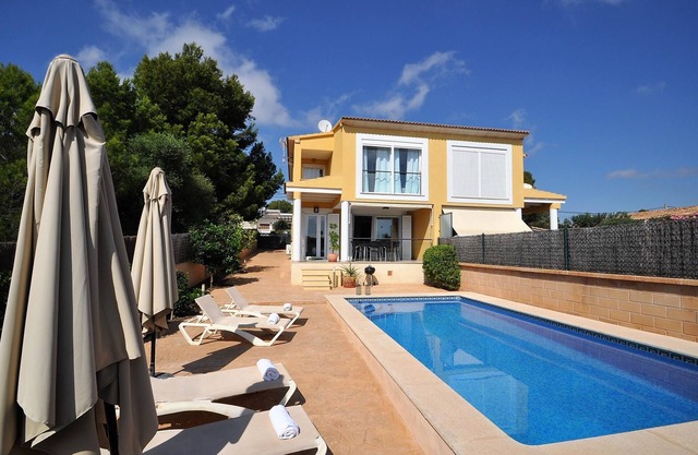 Beautiful Villa "Es Pas" with Pool, Air Conditioning, Wi-Fi, Terraces & Ocean Views
