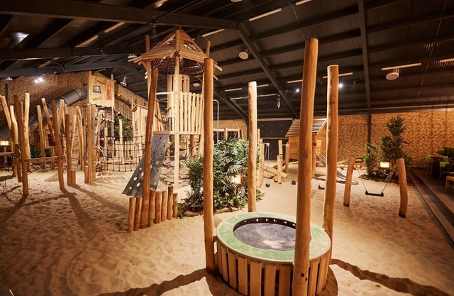 Beautiful villa in Limburg near lake