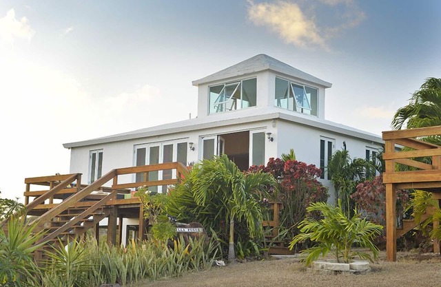 Beautiful Villa Near Culebra Wildlife Preserve
