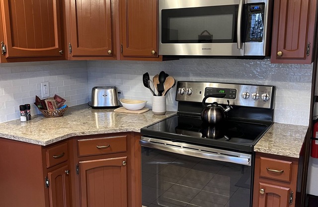 Beautiful Vintage Home - Short Walk to Purdue!
