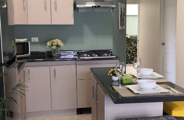 Beautifull brand New apartment for share