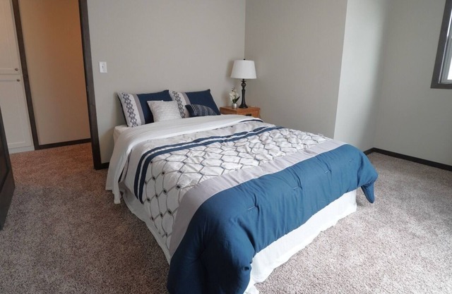 Beautifull new property close to airport