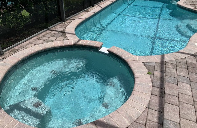 Beautifully well cared for immaculate 4 bed /3 bath private villa