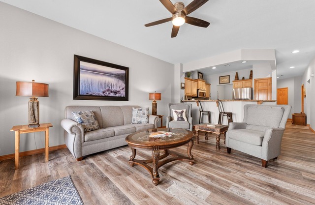 Beautitul 2 bed condo at Celebration Cove, on Table Rock Lake!