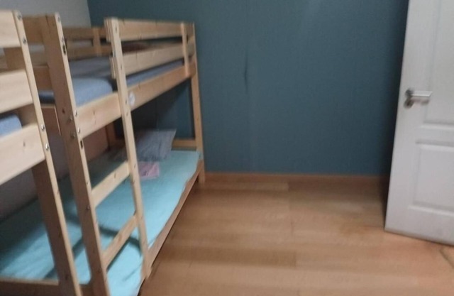 Bed 15 in a 6-bed mixed dormitory room