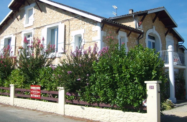 Bed and Breakfast "Le CHALET des VIGNES" for 2 people