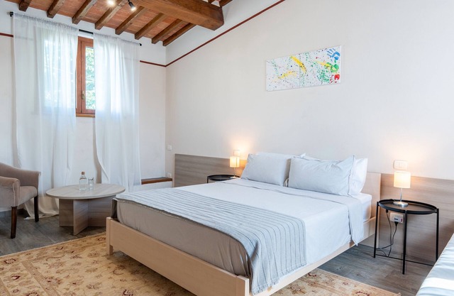 Bed and Breakfast 'Camera 4' with Shared Terrace, Wi-Fi and Air Conditioning