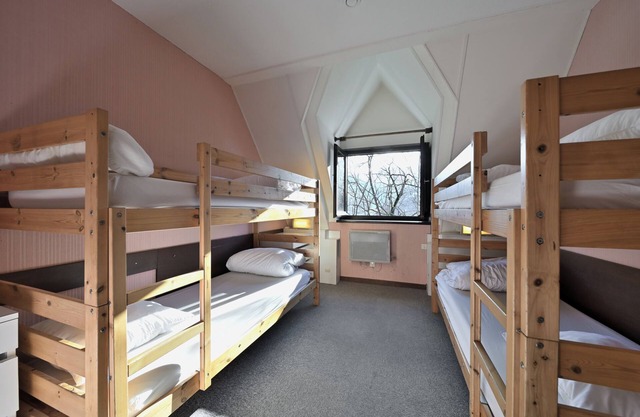 Bed and Breakfast 'La Moraine N°14 - Chambre' with Mountain View, Private Terrace and Private Garden