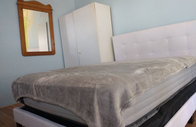 Bed & breakfast in Boulder, walking distance to Folsom Field and CU campus.