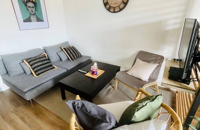 Bel Appartement Rénové Entièrement Équipé à 10 Mins du Centre de Lyon