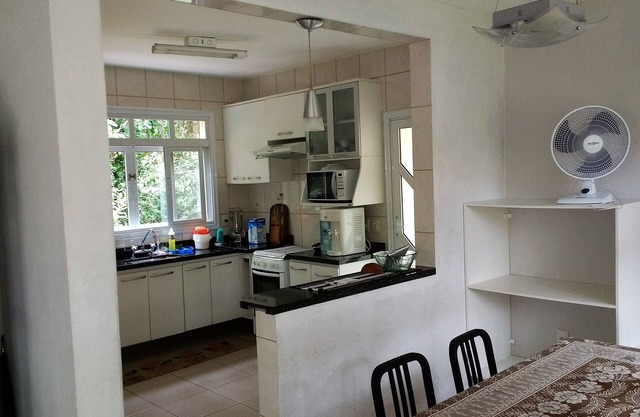 Bela Casa - Guaratuba Beach - Bertioga with 4 suites air conditioning