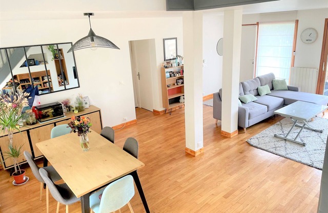 Belle et Grande Maison de 5 Chambres Avec Jardin et Terrasses- Paris Sud Cachan