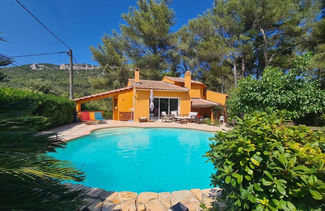 Belle Villa Avec Piscine Dans un Écrin de Verdure