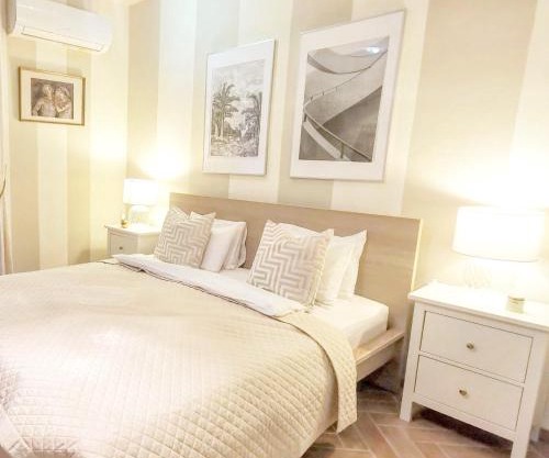 Bellevue Apartment with AC & heating & terrace