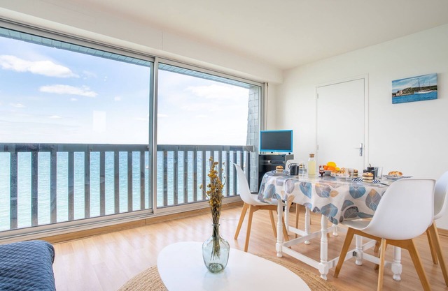 Bellevue by Interhome