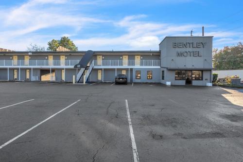 Bentley Motel