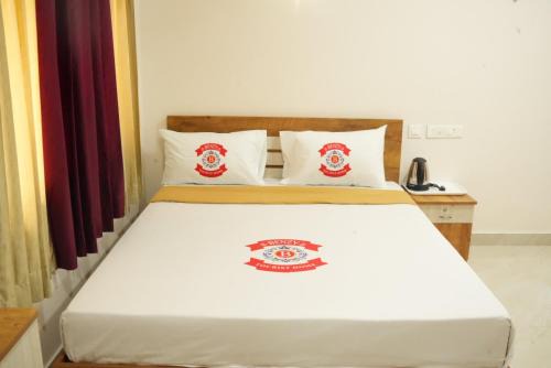 Benzy Tourist Home