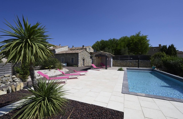 Bergerie 7ch, Lussan (Uzès), swimming pool