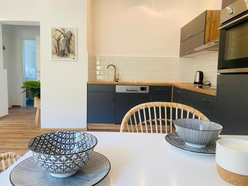 Bergluft TOP 1 Modern Apartment with 2 bedrooms in Grafenbach - Wi-Fi, Parking & 24 hour Self Check-in