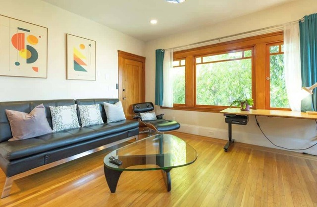 Berkeley's BEST Family Home & Neighborhood Walk to UC