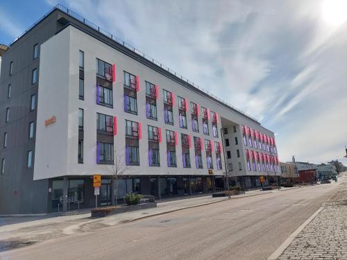 Best location city center studio with balcony and free parking Kotimaailma apartments