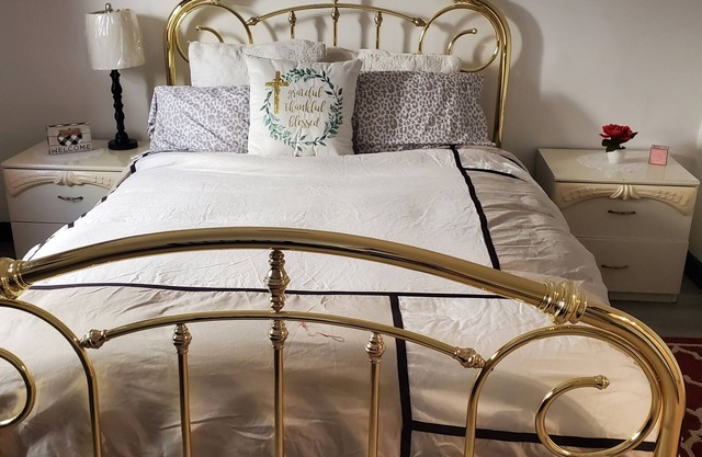 Best Location close to NYC 15 minutes via Ferrys.