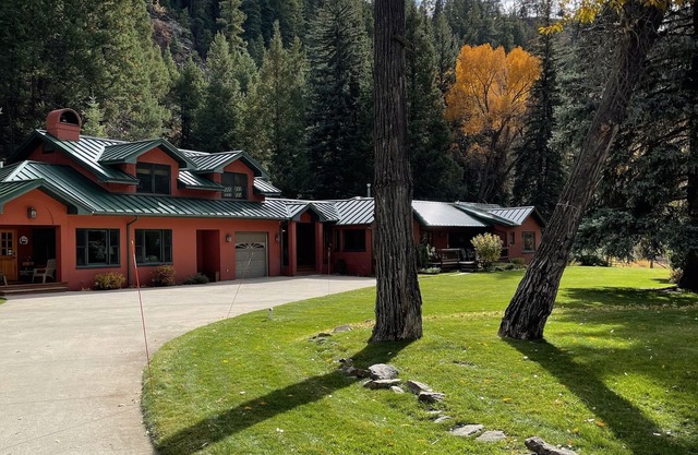 "Best of Durango" Secluded, 600 feet of riverfront, park-like setting