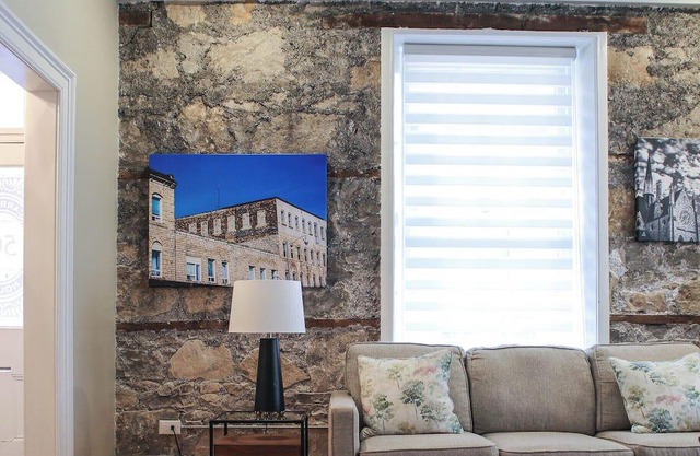 Best short term rental in Guelph, Ontario ! Carriage House @ Lornewood Mansion