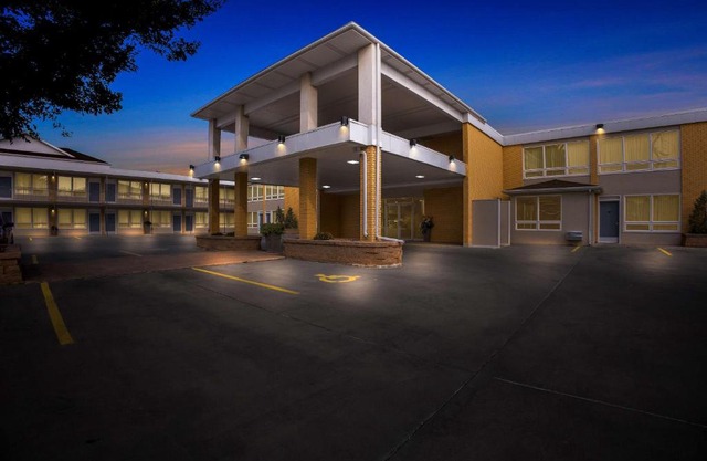 Best Western Lee's Motor Inn