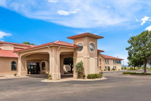 Best Western Moriarty Heritage Inn