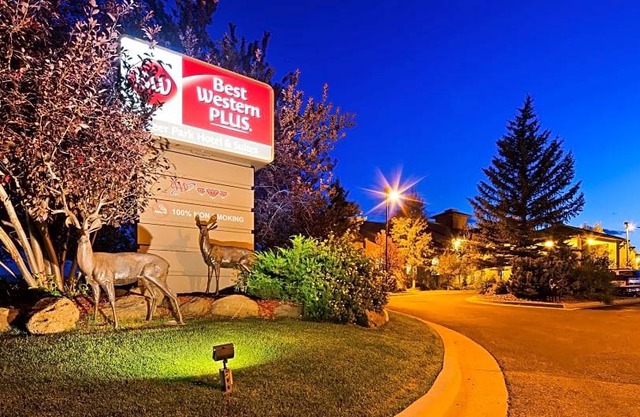 Best Western Plus Deer Park Hotel & Suites