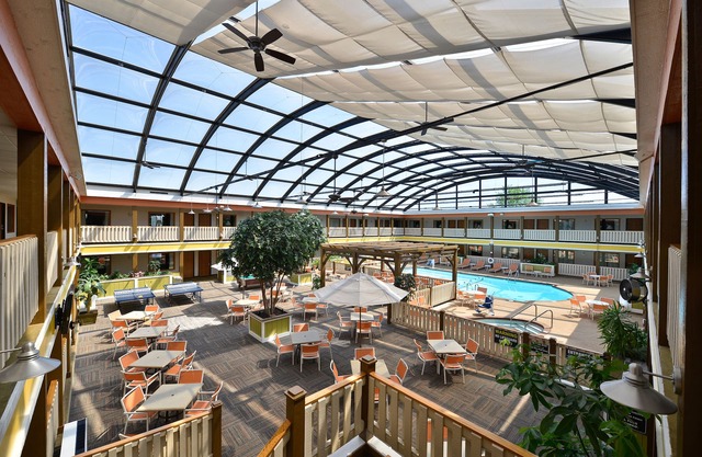Best Western Plus Dubuque Hotel & Conference Center