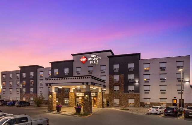 Best Western Plus Service Inn & Suites