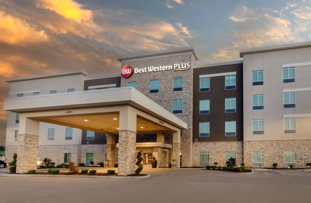 Best Western Plus St. Louis Airport Hotel