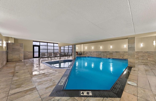 Best Western Plus Toronto North York Hotel & Suites