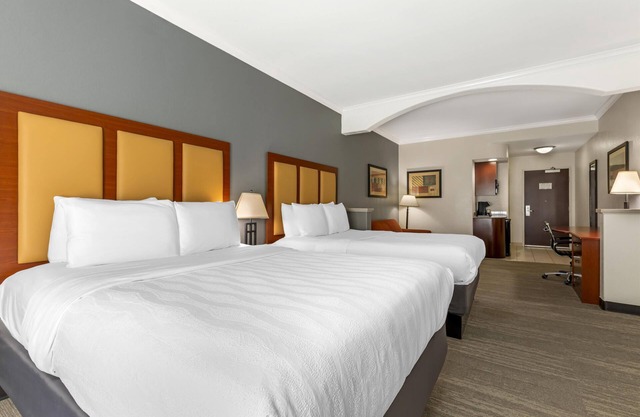 Best Western Plus Waxahachie Inn & Suites