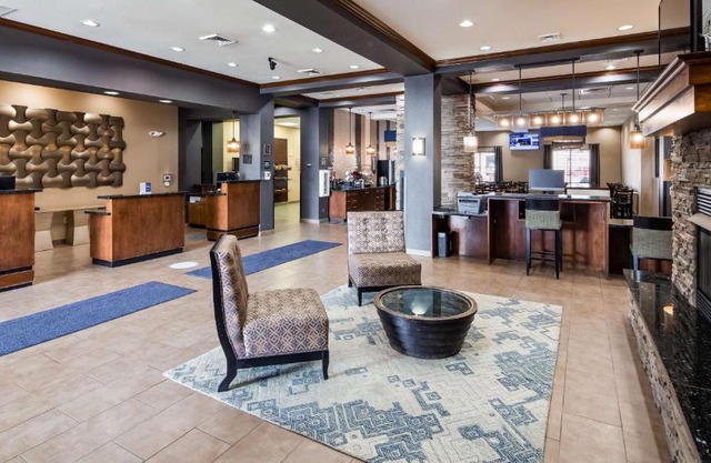 Best Western Plus Williston Hotel & Suites