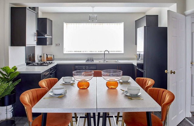 Bestwood House - 3 Bedroom Deluxe House