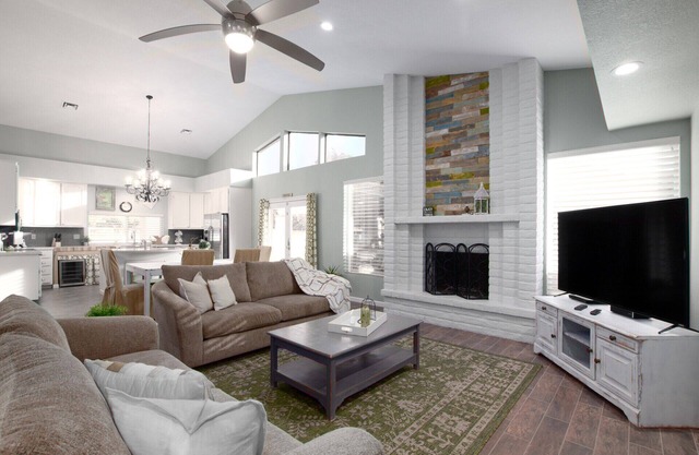 Big Family Friendly Home, HUGE Gameroom, By Sprng Training, Golf & Cardinals